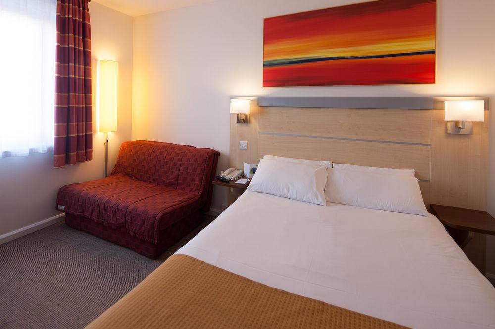 Holiday Inn Express Leicester City By Ihg Exterior foto